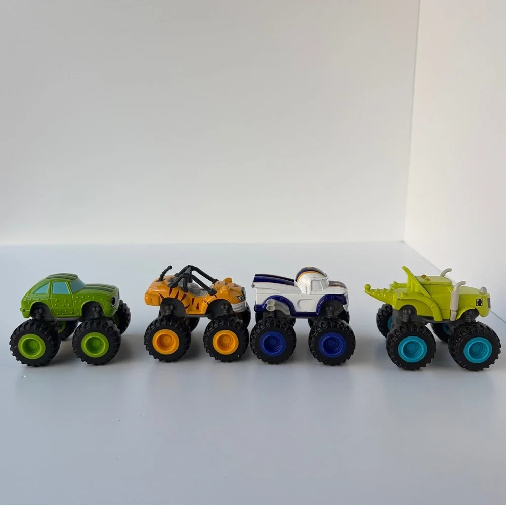 Fisher-Price Nickelodeon Blaze The Monster Machines Pickle Darington Stripes Zeg
